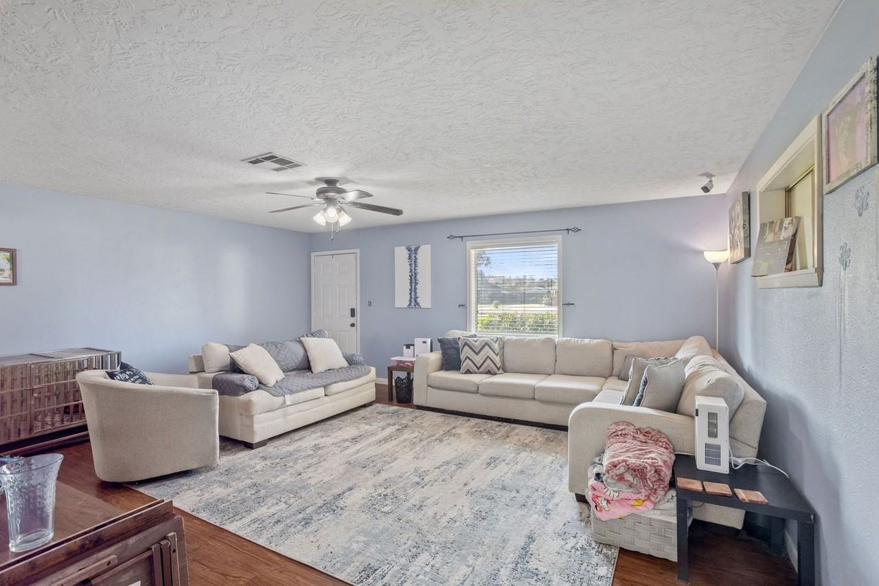 1492 Becky St - Photo 7 of 15