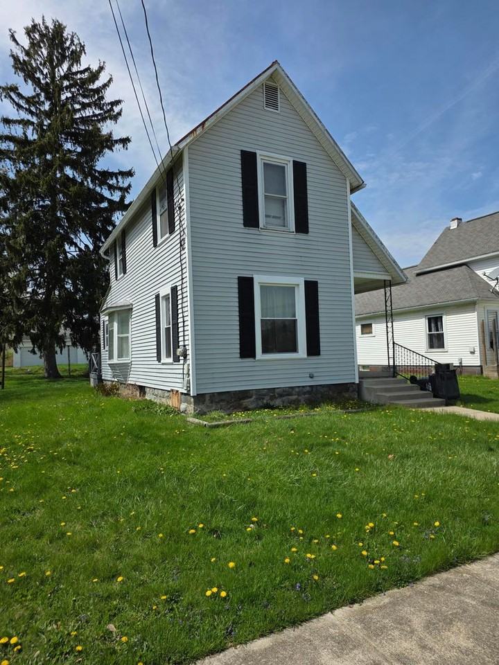 20 Seltzer Ave - Photo 2 of 18