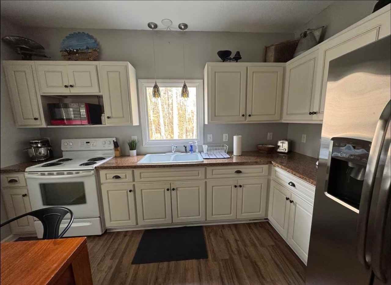 876 Louisville Rd - Photo 5 of 9