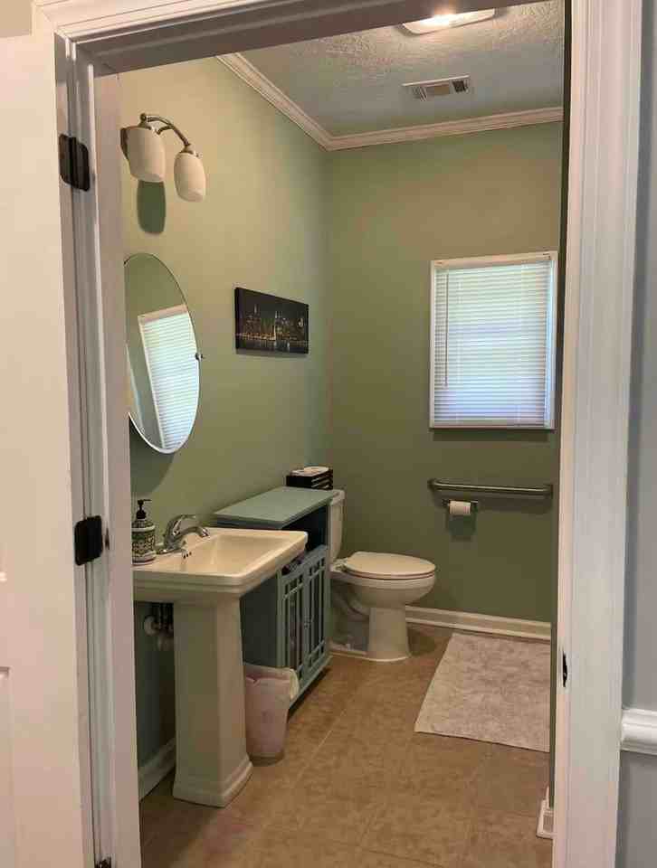 876 Louisville Rd - Photo 7 of 9