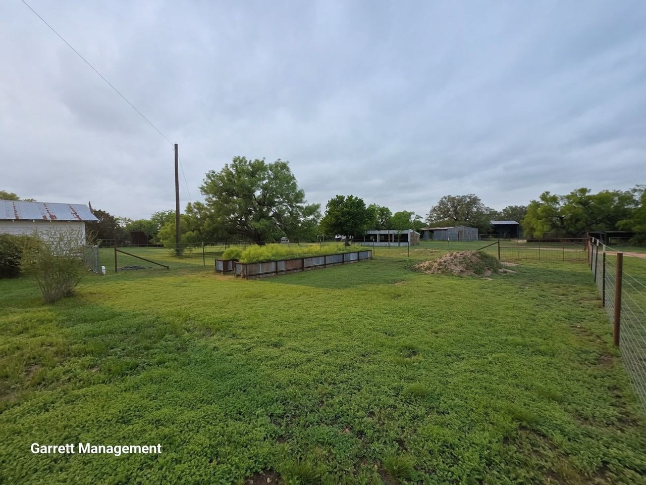 337 County Road 2435 - Photo 3 of 24