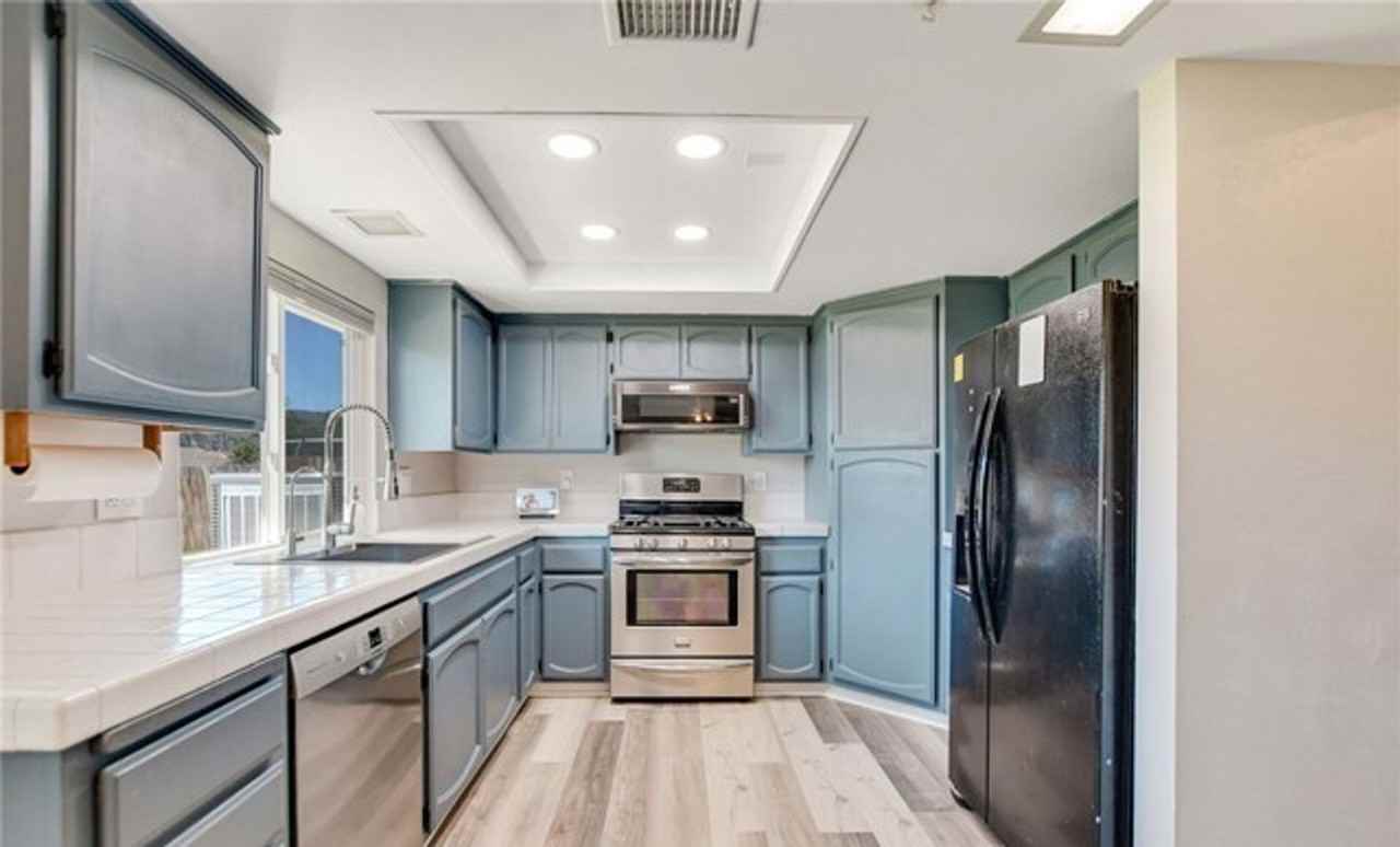 22301 Osprey Ct - Photo 2 of 14