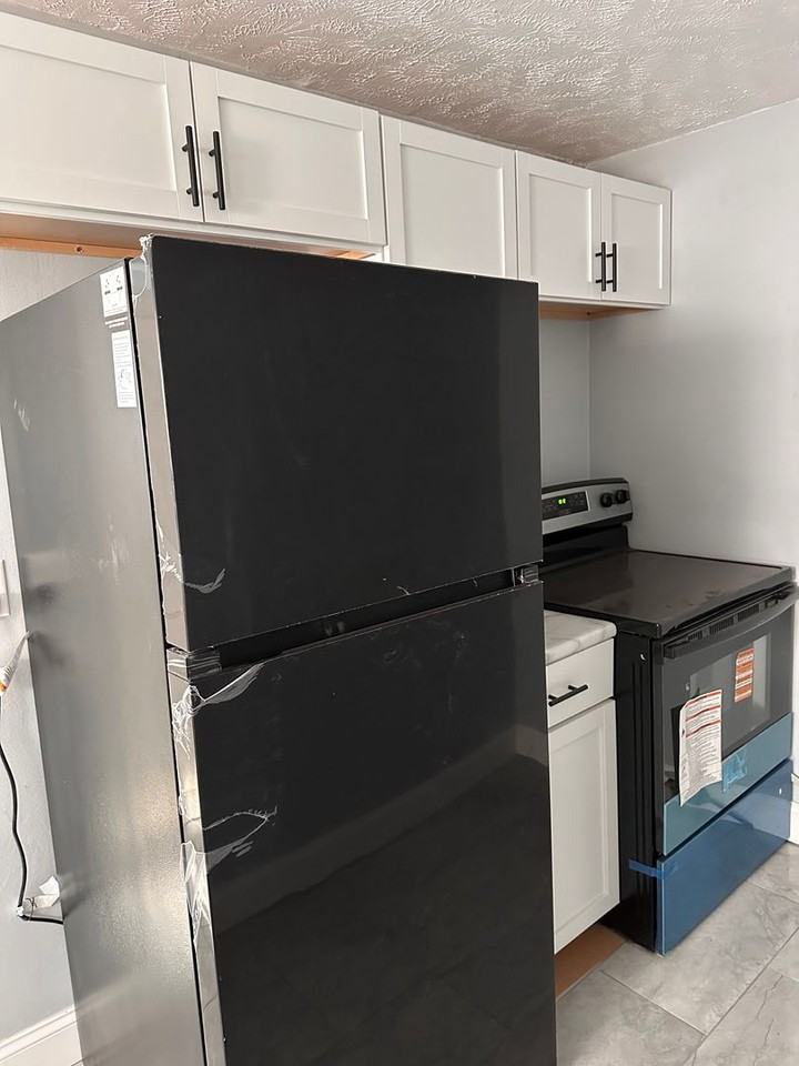 1304 S Walnut St - Photo 4 of 8