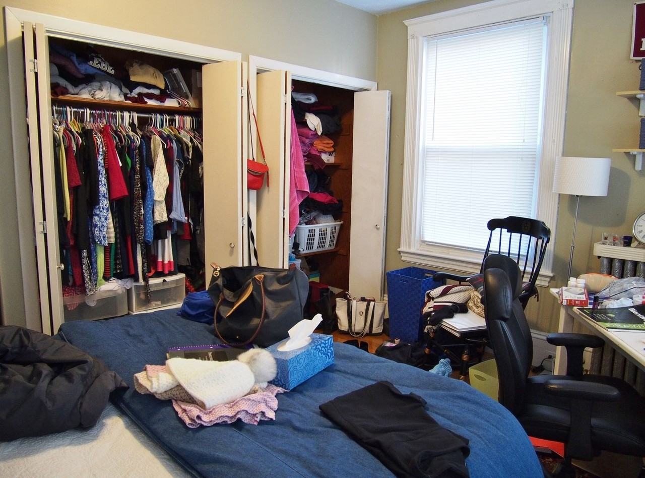 148 Strathmore Rd - Photo 6 of 14