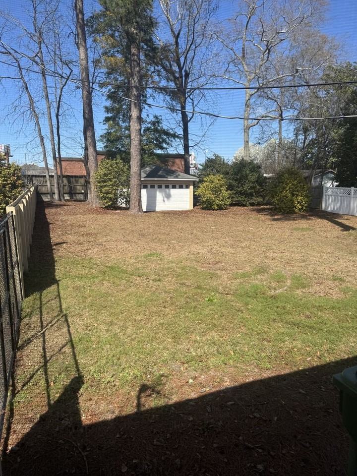 2111 Hart Rd - Photo 2 of 5