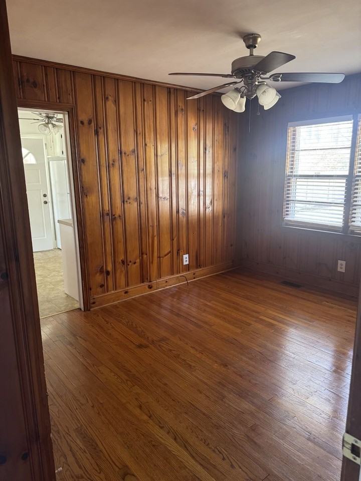 2111 Hart Rd - Photo 5 of 5