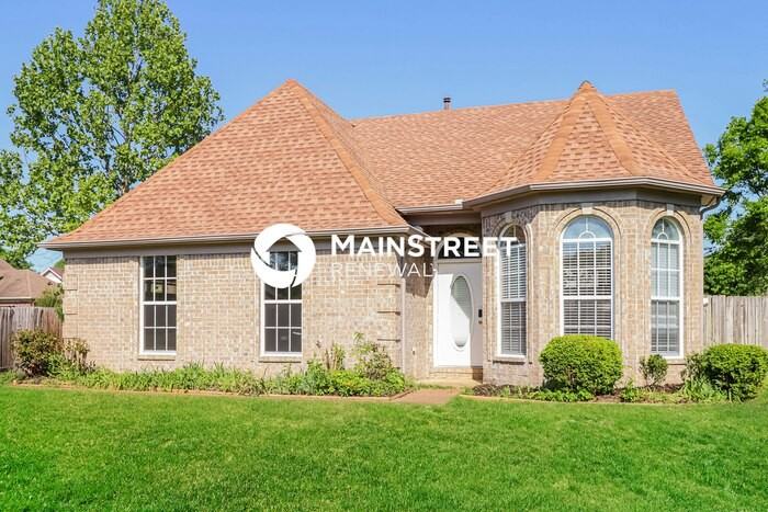 5852 Eaton Cv - Photo 2 of 18