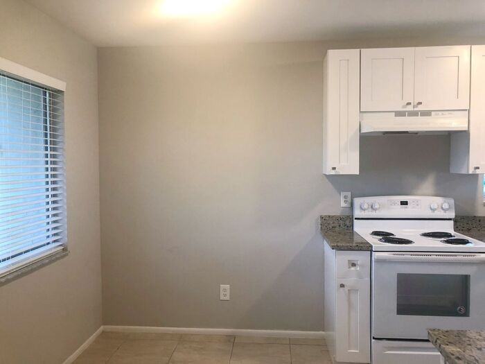 12034 Walden Woods Dr - Photo 5 of 22