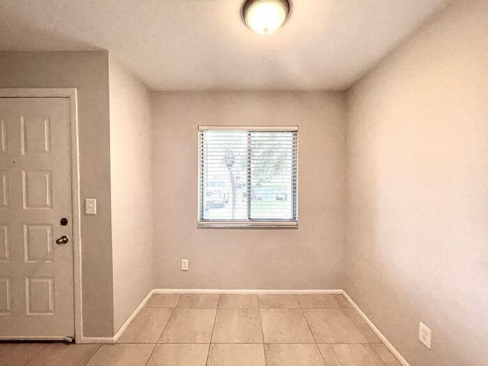 12034 Walden Woods Dr - Photo 6 of 22