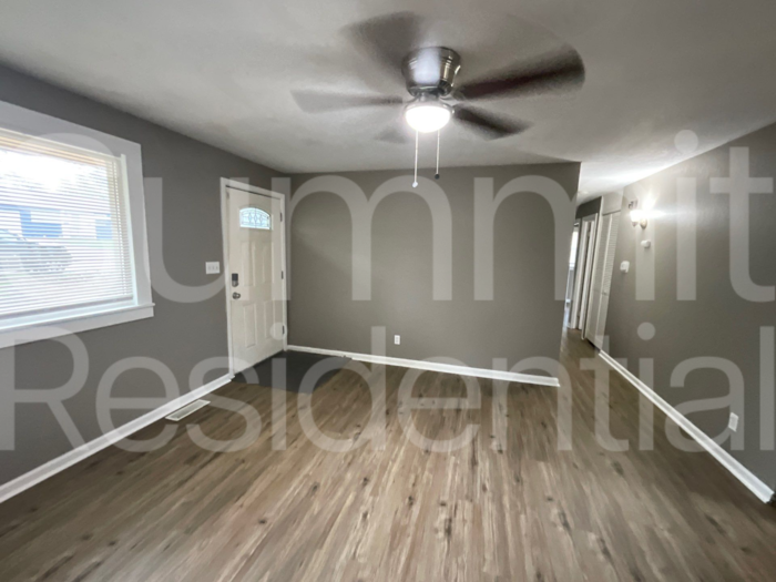 8608 Crystal Ave - Photo 5 of 14