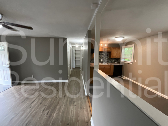 8608 Crystal Ave - Photo 6 of 14