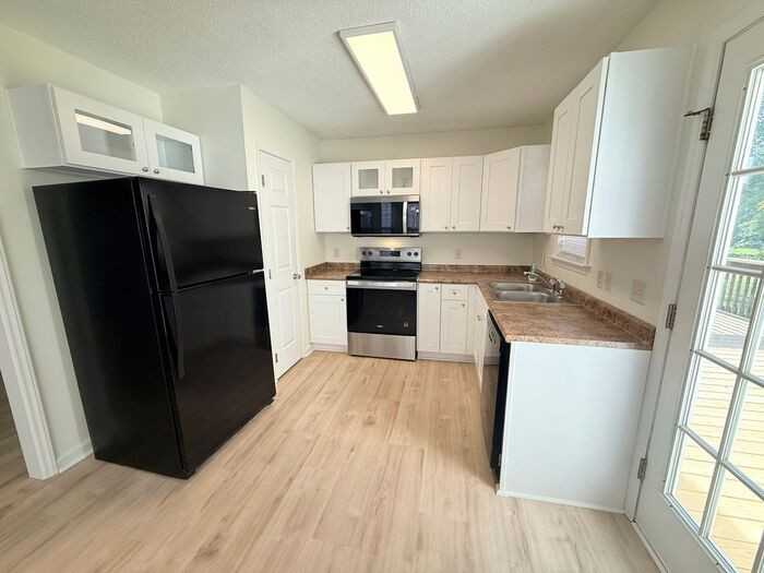 1529 Crag Burn Ln - Photo 6 of 28