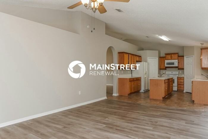 1394 Gillott St Nw - Photo 4 of 16