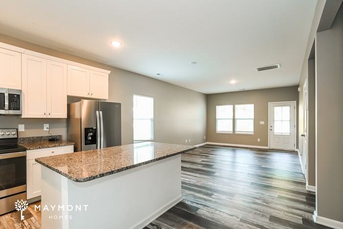 1432 Green Circle Dr - Photo 5 of 12