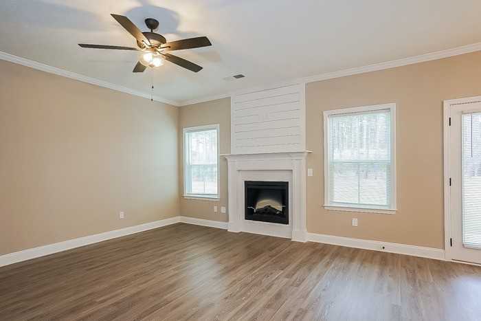 2041 Limerick Ct - Photo 4 of 12