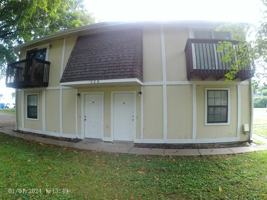 featured image of 328 Kickapoo St #A
