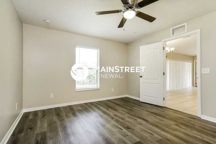 3406 68th St W - Photo 7 of 16