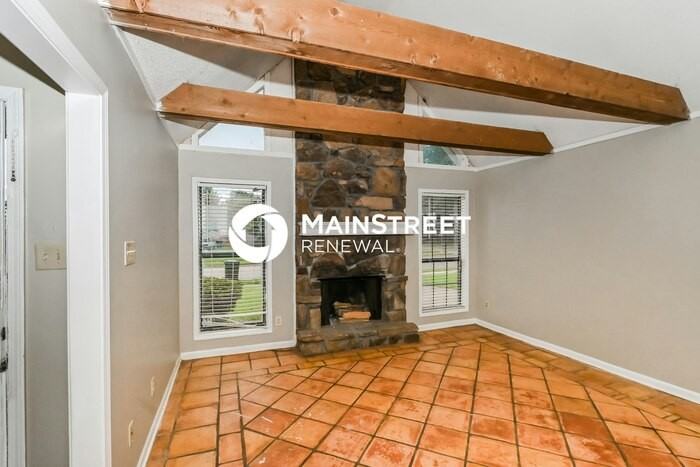 3927 Plum Hill Dr - Photo 5 of 16