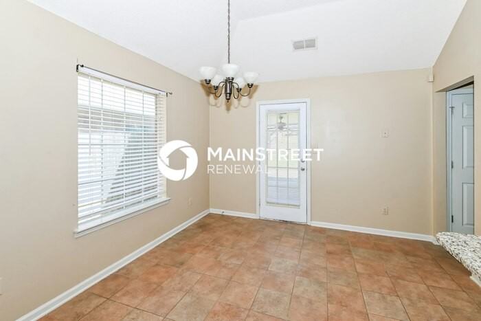 8188 Clubview Dr - Photo 6 of 17