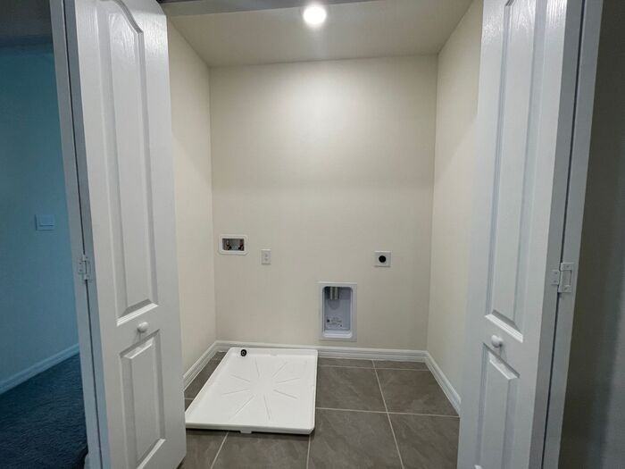 6114 Galloping Dr - Photo 5 of 15