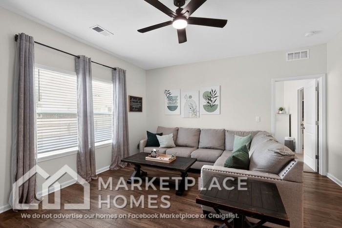 107 Kentucky Oaks Trl - Photo 7 of 35