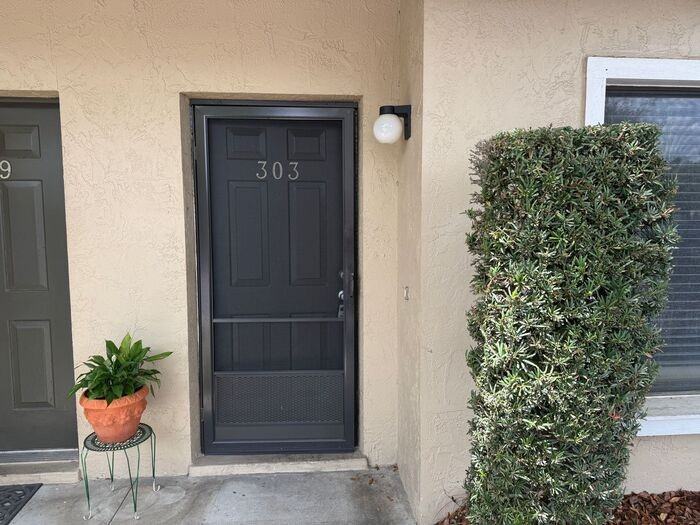 303 Sandlewood Trl #2 - Photo 2 of 13