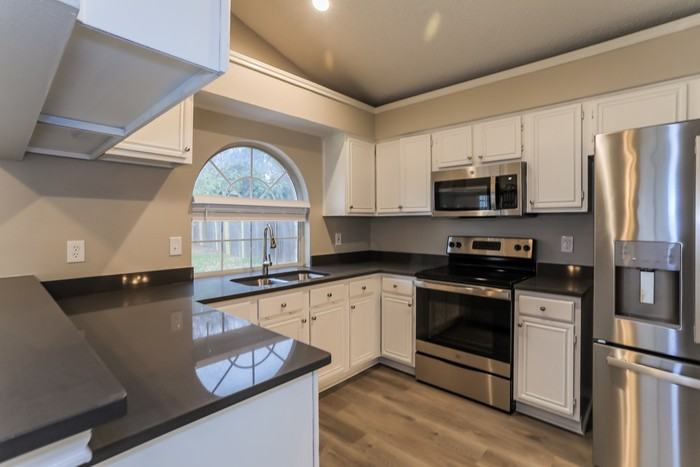 5513 Maurie Dr - Photo 7 of 17