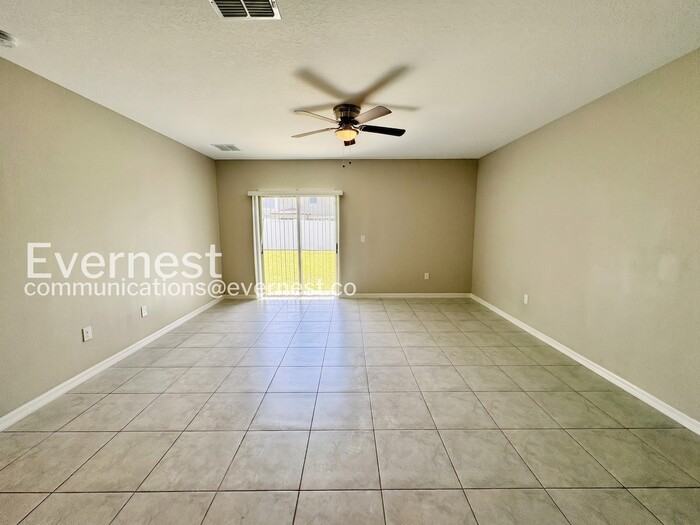 7329 Canterbury Bells Ct - Photo 6 of 32