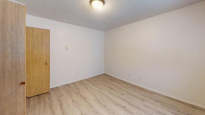 1500 1st Ave Nw #4 - Photo 5 of 11