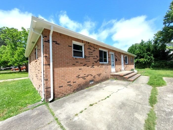 3872 Wake Cir #A - Photo 2 of 24