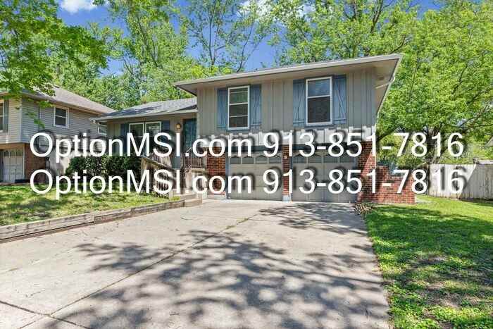 9005 Hunter St - Photo 2 of 40