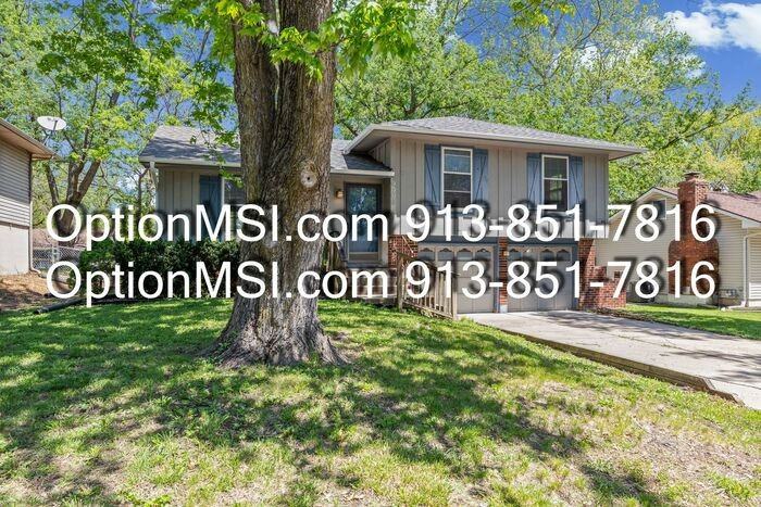 9005 Hunter St - Photo 3 of 40