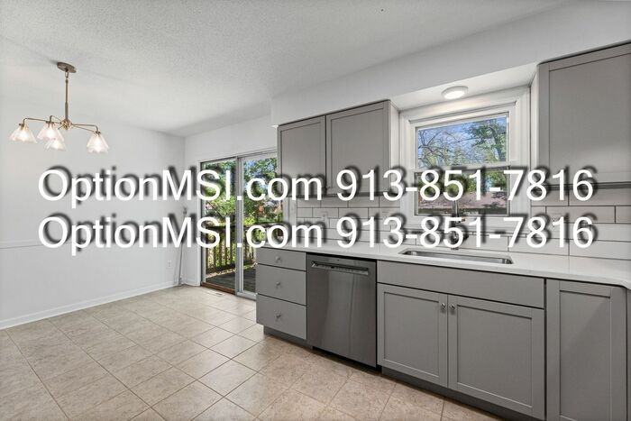 9005 Hunter St - Photo 7 of 40