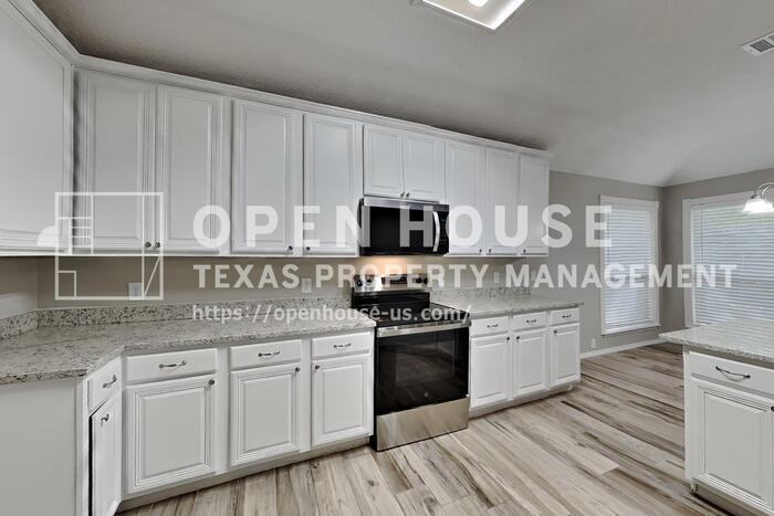 2525 Greenhaven Dr - Photo 5 of 21