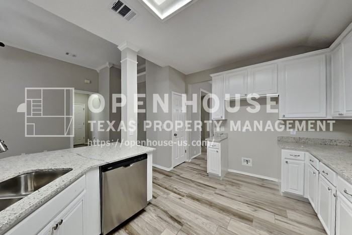 2525 Greenhaven Dr - Photo 6 of 21