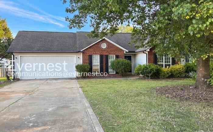 4588 Lands End Ct Sw - Photo 2 of 23