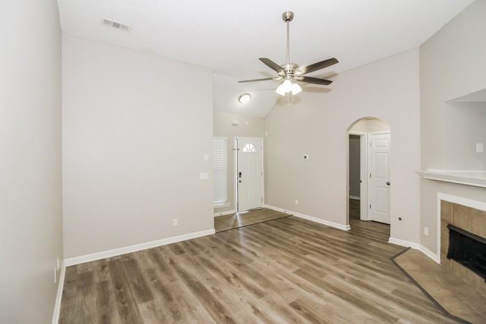 5675 Mandy Smith Ln - Photo 3 of 15