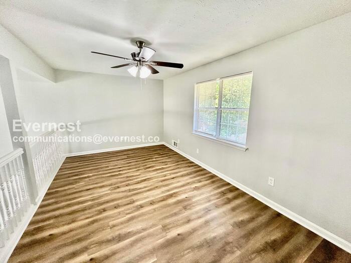 5049 Donnell Way - Photo 6 of 27