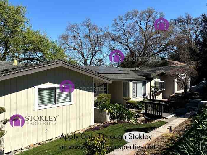 790 Solana Dr - Photo 3 of 21