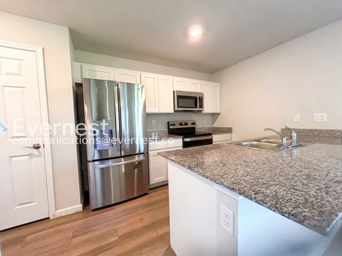 17 Riverside Ln - Photo 4 of 24