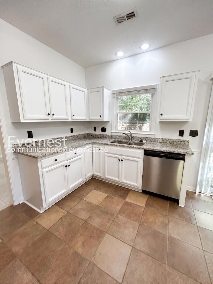 3312 Northbrook Dr - Photo 6 of 31