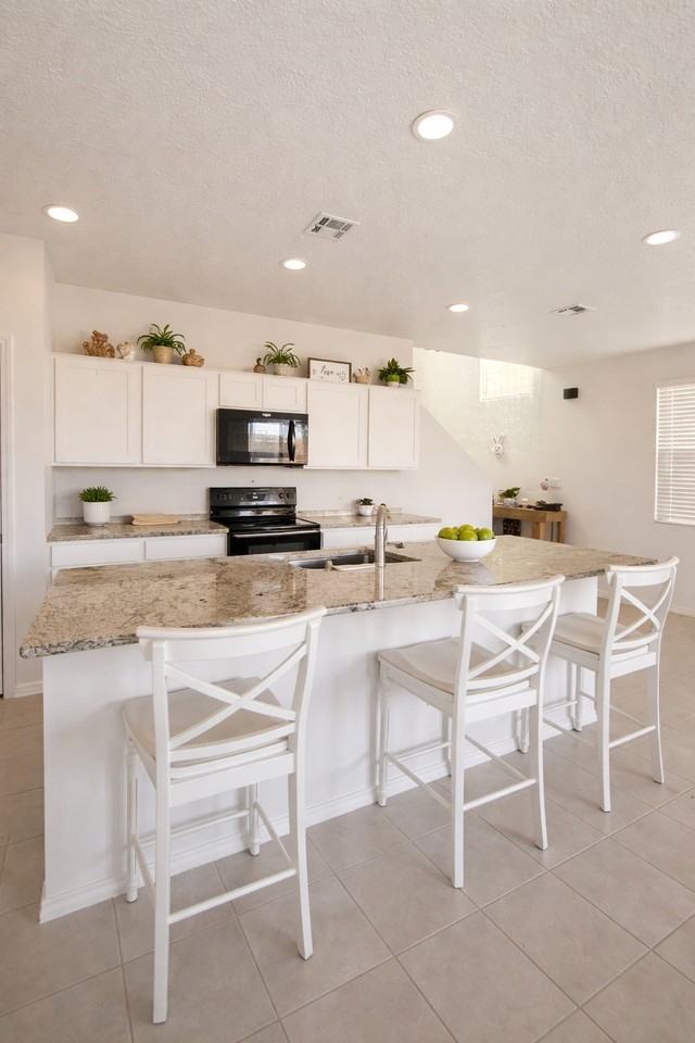 6678 Sydney Dr Ne #NA - Photo 3 of 16