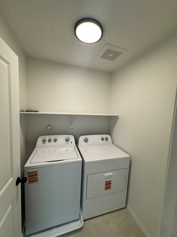 6678 Sydney Dr Ne #NA - Photo 6 of 16