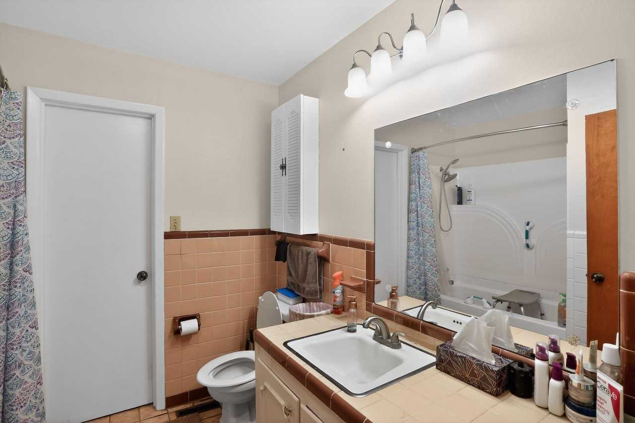 1035 W End St #NA - Photo 5 of 11