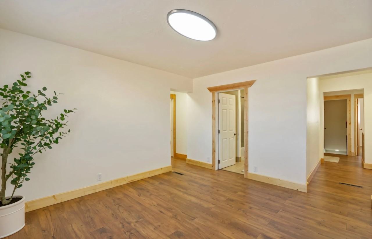 57 N 100 W #NA - Photo 5 of 16