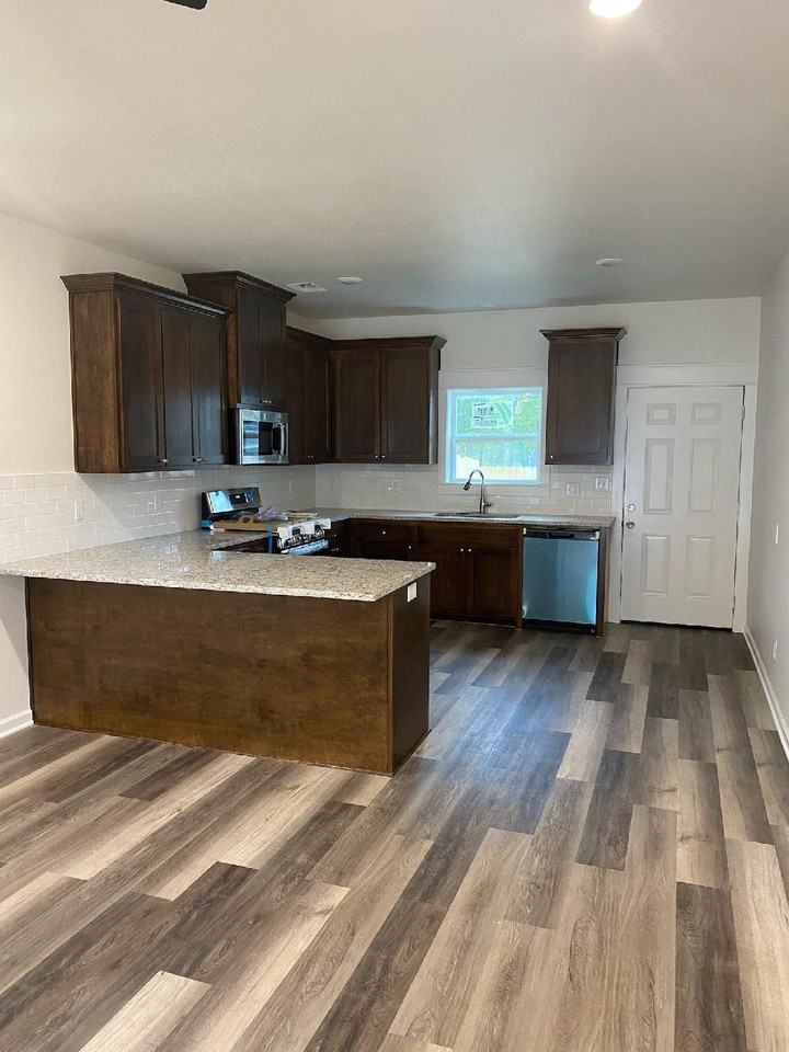 611 N Border Ave #300 - Photo 2 of 4