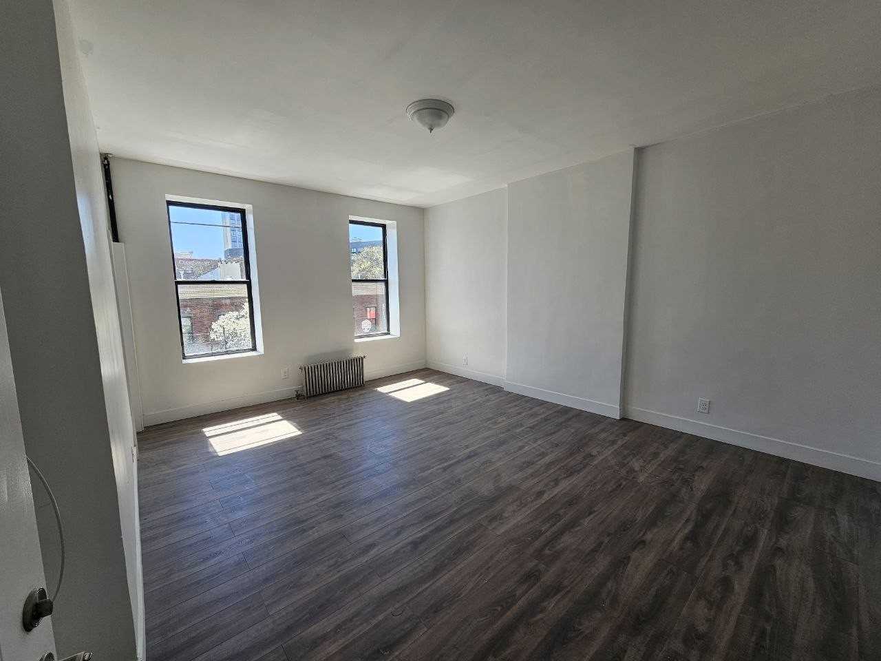 975 Fulton St #2 - Photo 2 of 11