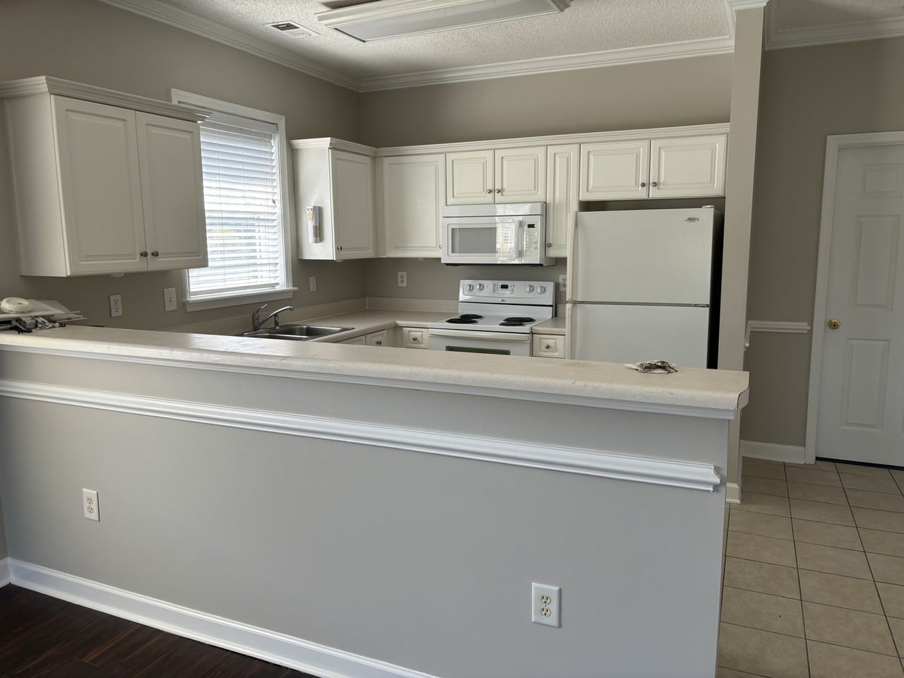 334 Kiskadee Loop #O - Photo 4 of 10