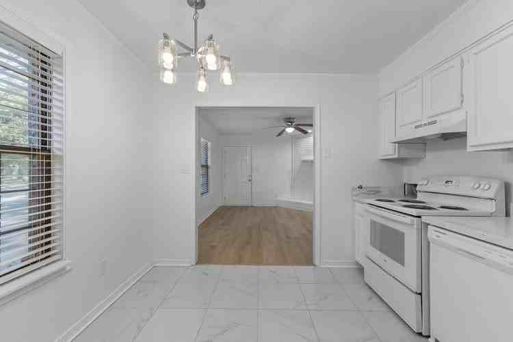 3344 Colonial Oaks Dr #7A - Photo 3 of 12