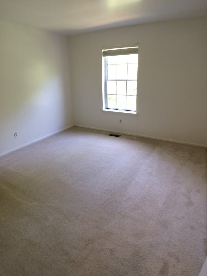 626 Newbridge Ct #626 - Photo 7 of 13